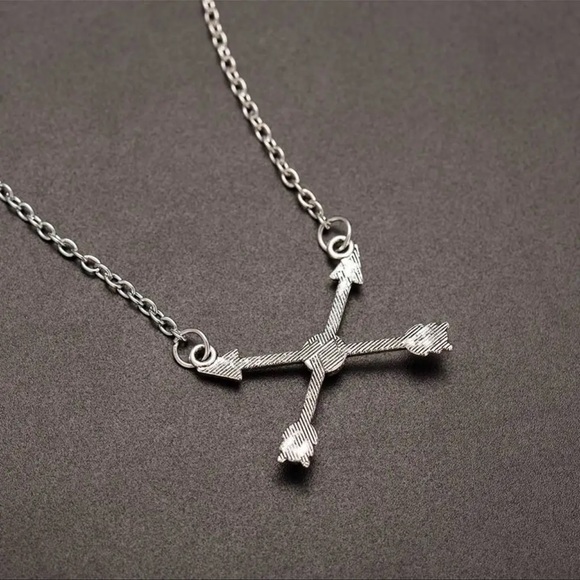 2/$10 NEW! Boho Vintage Love Cross Arrow Necklace Summer Pendant Beach Turquoise - Picture 5 of 6